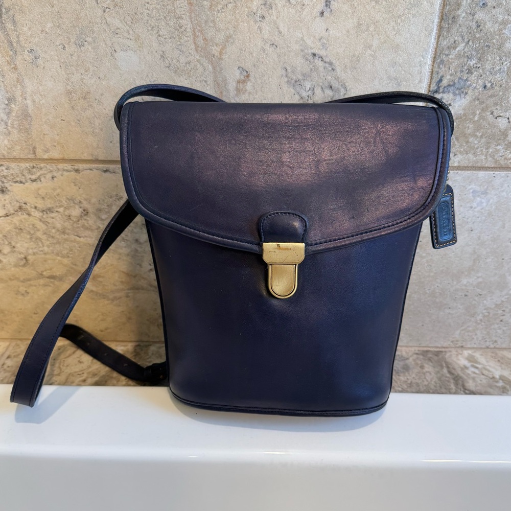 Rare Vintage Coach Jackson Navy Leather bag
